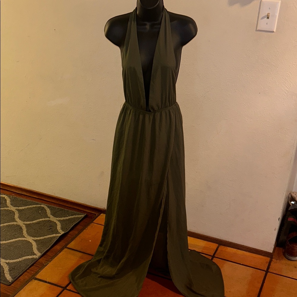 PrettyLittleThing Olive Halter Neck Maxi Dress